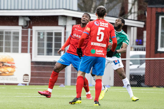 Helsingborgs Alhaji Gero och Brages Moses Makasi
