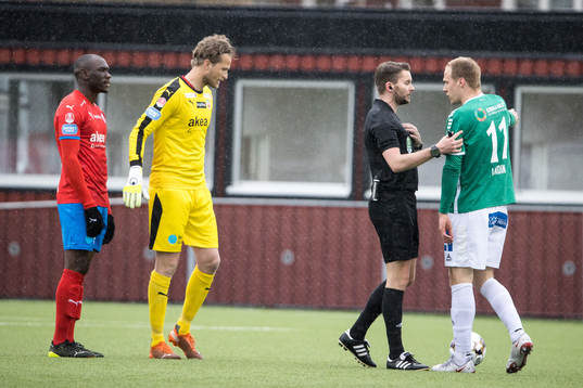 Helsingborgs Ravy Tsouka-Dozi och målvakt Anders