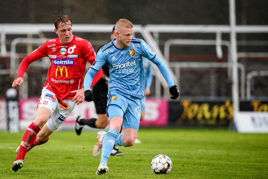 Degerfors Adam Carlén och Djurgårdens Kalle Holmberg