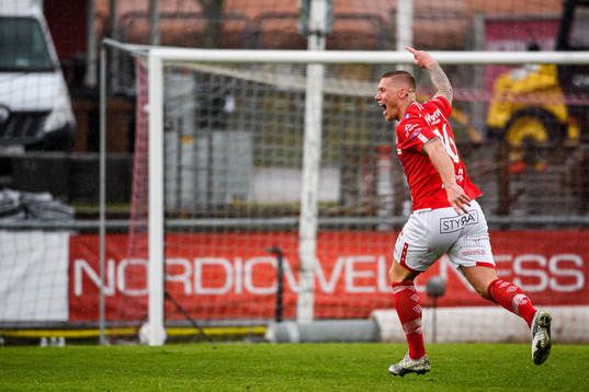 Bläddra bland fler bilder av Fotboll, Allsvenskan, Degerfors - Djurgården