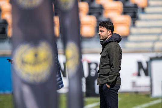 Östersunds tränare Amir Azrafshan