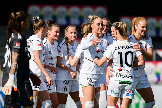 Rosengårds Sanne Troelsgaard jublar