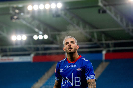 Aron Leonard Dønnum of Vålerenga