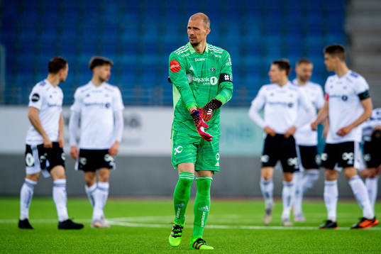 Goalkeeper André Hansen of Rosenborg at half-time