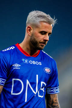 Aron Leonard Dønnum of Vålerenga