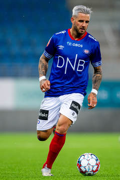 Aron Leonard Dønnum of Vålerenga