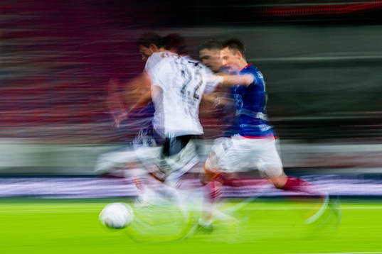 Stefano Vecchia of Rosenborg and Christian Dahle