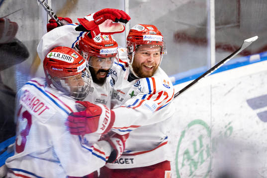 Timrås Jeremy Boyce-Rotevall jublar