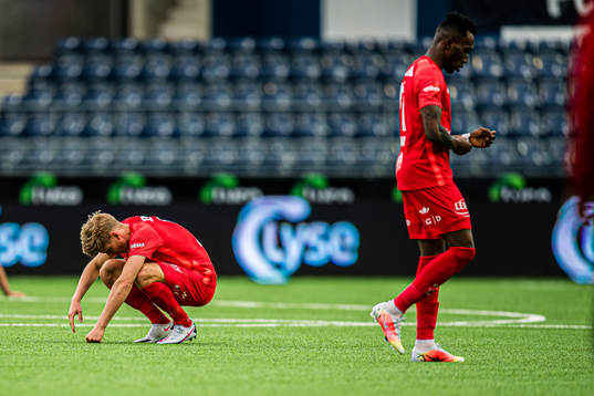 Thomas Grøgaard and Karamoko Daouda Bamba of Brann looks