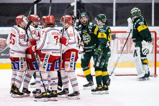 Timrås Jonathan Dahlén jublar