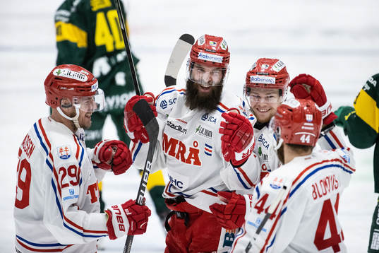 Timrås Per Svensson jublar