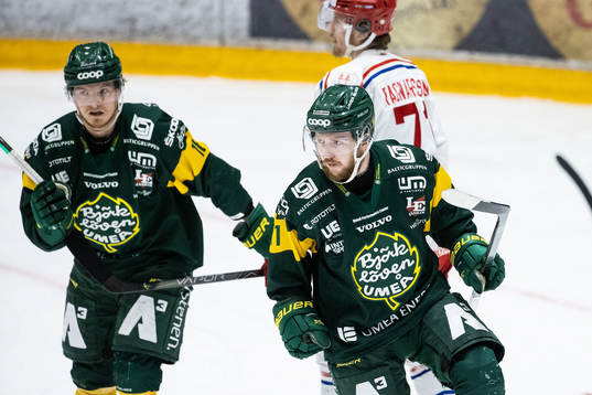 Björklövens William Eriksson jublar