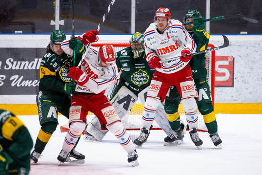 Timrås Morten Madsen och Björklövens Zach Palmquist