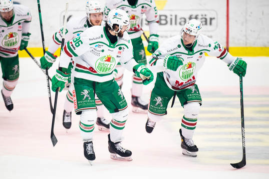 Rögles Olli Palola och Eric Gelinas jublar