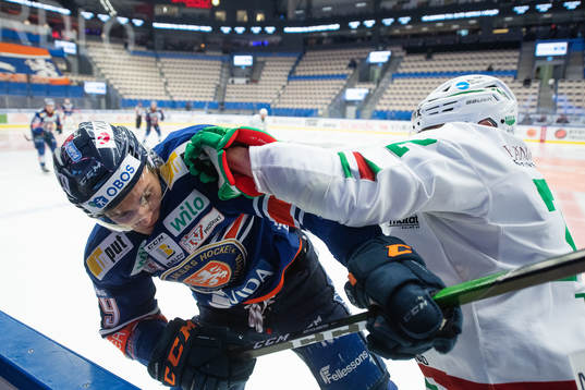Växjös Pontus Holmberg och Rögles Daniel Zaar