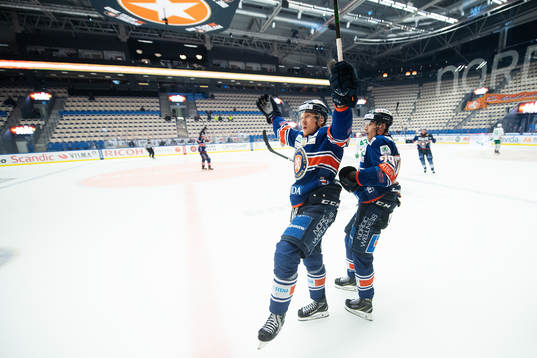Växjös Marcus Sylvegård jublar