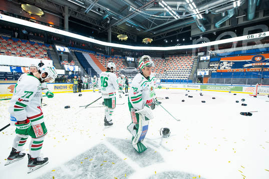 Rögles målvakt Johan Gustafsson deppar