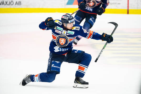 Växjös Pontus Holmberg jublar