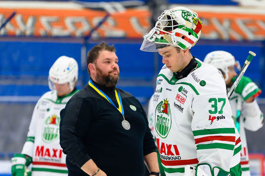 Rögles målvakt Johan Gustafsson deppar