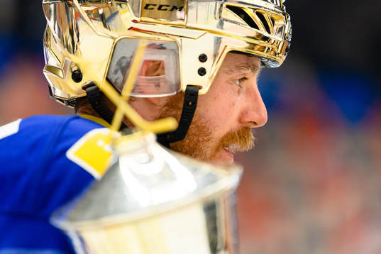 Växjös Erik Josefsson med Le Mat pokalen