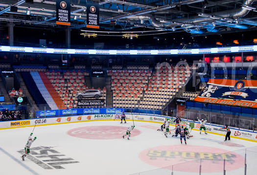 Rögles Olli Palola gör 0-1 bakom Växjös målvakt Erik