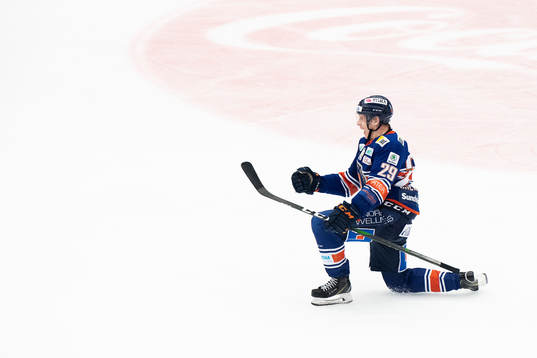 Växjös Pontus Holmberg jublar