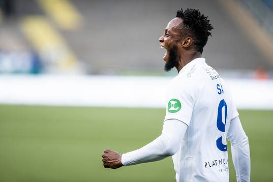 IFK Norrköpings Samuel Adegbenro jublar