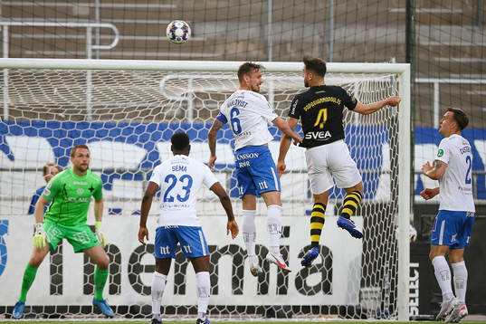 s Sotirios Papagiannopoulos intill IFK Norrköpings Linus