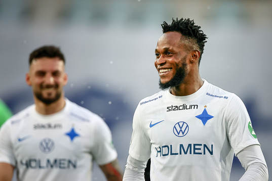 IFK Norrköpings Samuel Adegbenro jublar