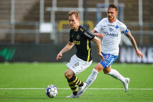 s Saku Ylätupa och IFK Norrköpings Linus Wahlqvist