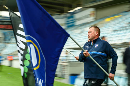 Johnny Håkansson tågar in med allsvenskans fana