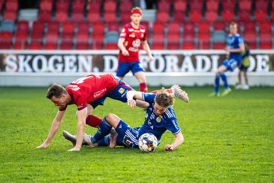 Östers Nicolas Mortensen och Sundsvalls Jesper Carström