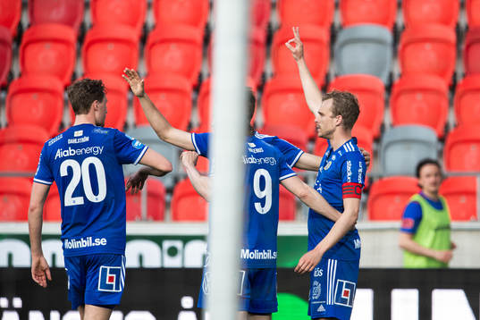 Sundsvalls Pontus Engblom jublar