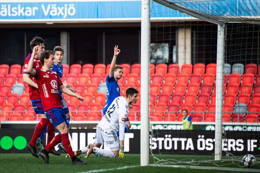 Sundsvalls Pontus Engblom jublar