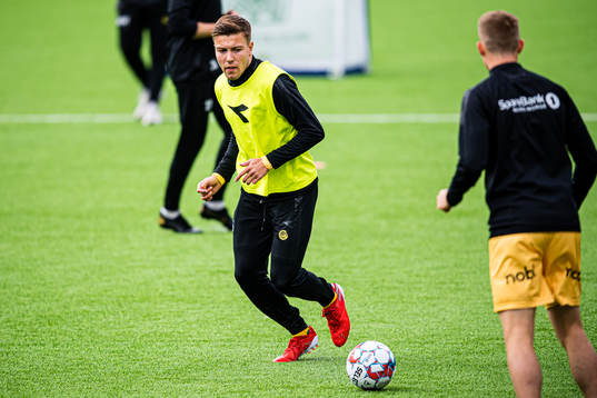 Fredrik André Bjørkan of Bodø/Glimt warms up