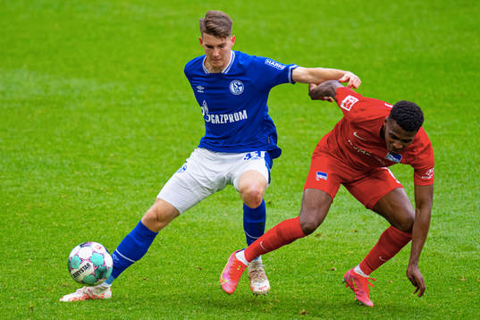 Fotboll, Bundesliga, Schalke 04 - Hertha Berlin v.l.