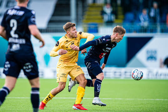 Fredrik André Bjørkan of Bodø/Glimt and Torgil Øwre