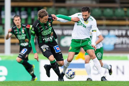 Varbergs Joakim Lindner och Hammarbys Abdul Khalili