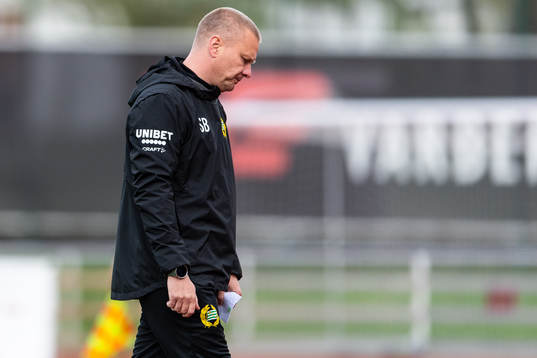 Hammarbys tränare Stefan Billborn deppar