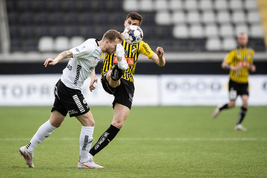 Örebros Andreas Skovgaard och Häckens Alexander Jeremejeff