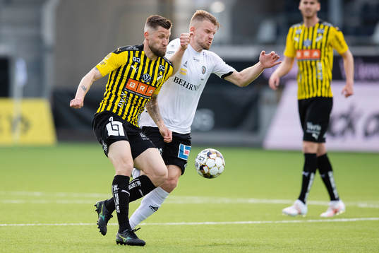 Häckens Joona Toivio och Örebros Erik Björndahl