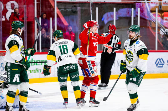 Timrås Erik Walli Walterholm jublar