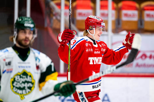 Timrås Erik Walli Walterholm jublar
