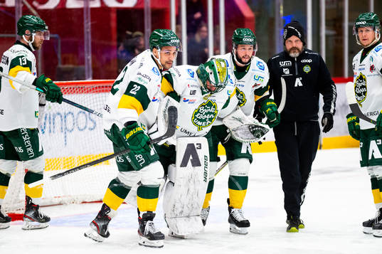 Björklövens målvakt Kevin Poulin skadar sig