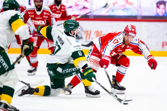 Björklövens Francis Perron och Timrås Johan Lindholm