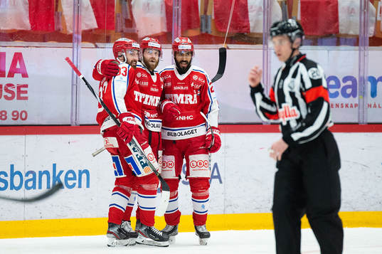 Timrås Albin Carlson jublar