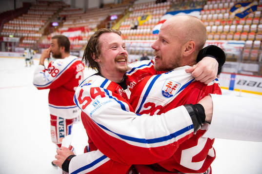 Timrås Jonathan Dahlén  och Morten Madsen  jublar