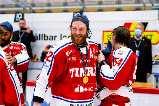 Timrås Christopher Liljewall jublar