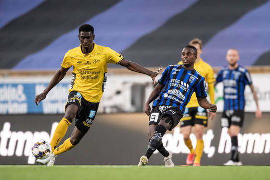 Elfsborgs Marokhy Ndione och Sirius Nahom Girmai Netabay