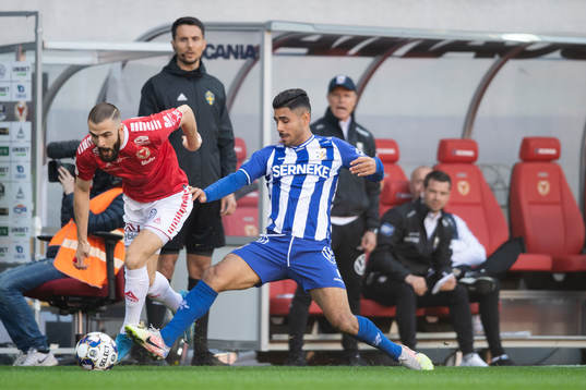 Kalmars Filip Sachpekidis och IFK Göteborgs Hosam Aiesh